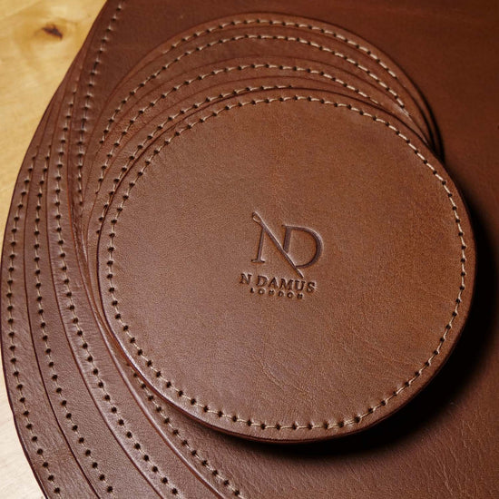 Load image into Gallery viewer, Dulwich Chestnut leather Drink Coaster Set
